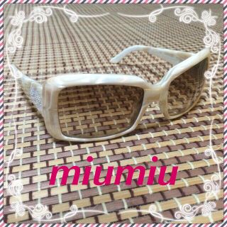 ミュウミュウ(miumiu)のmiumiuサングラス☆正規品(サングラス/メガネ)