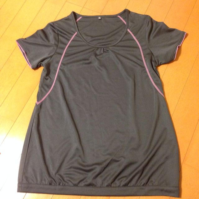 【美品！】 スポーツウェア  レディースのトップス(Tシャツ(半袖/袖なし))の商品写真