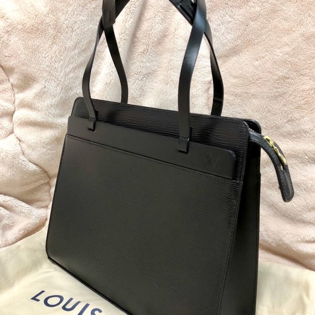 新品登場 新品未使用✨ルイヴィトン - VUITTON LOUIS エピ