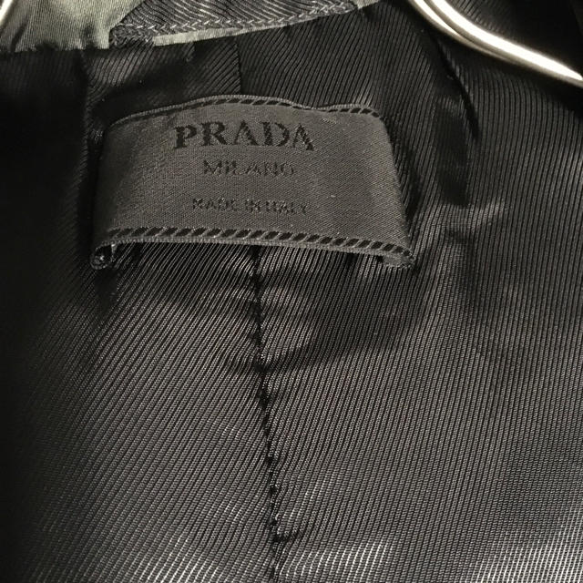 PRADA(プラダ)の美品 プラダ 秋口〜春先 ナイロン コート 40 Mサイズ ブルゾン ジャケット レディースのジャケット/アウター(ナイロンジャケット)の商品写真