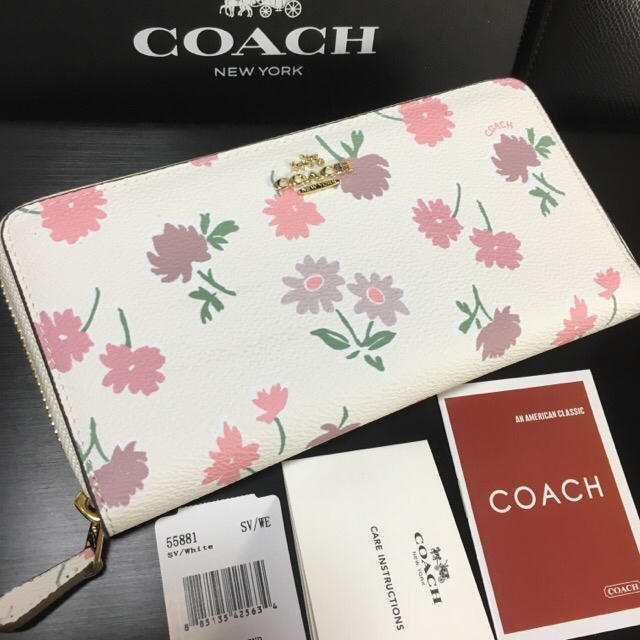 COACH(コーチ)の限定セール❣️新品コーチ長財布F55881 ホワイトパステルフラワーコーテッド レディースのファッション小物(財布)の商品写真