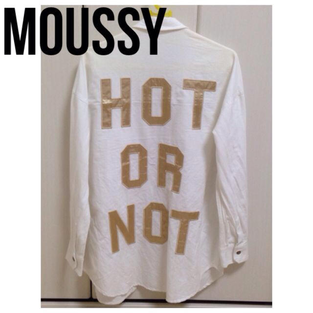 moussy(マウジー)の最終お値下げ 出品本日まで レディースのトップス(シャツ/ブラウス(長袖/七分))の商品写真