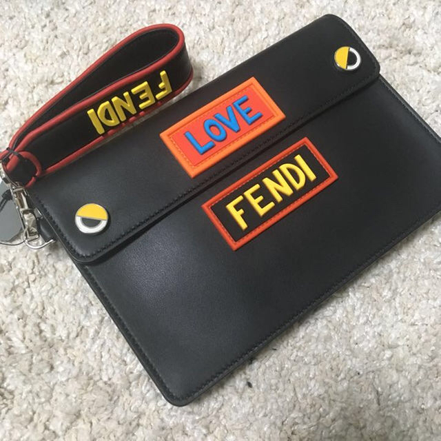 FENDI(フェンディ)のFENDI クラッチバッグ 新品未使用 メンズのバッグ(セカンドバッグ/クラッチバッグ)の商品写真