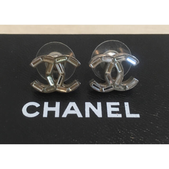 CHANEL　ピアス　ココマーク　ビジュー