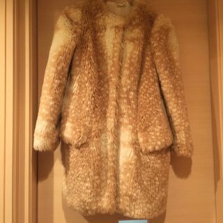 ミュウミュウ(miumiu)のmiumiu ファーコート(毛皮/ファーコート)