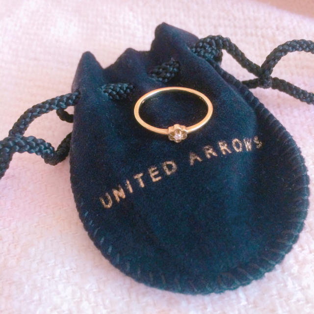 UNITED ARROWS(ユナイテッドアローズ)のUNITED ARROWS♡フラワーダイヤリング レディースのアクセサリー(リング(指輪))の商品写真