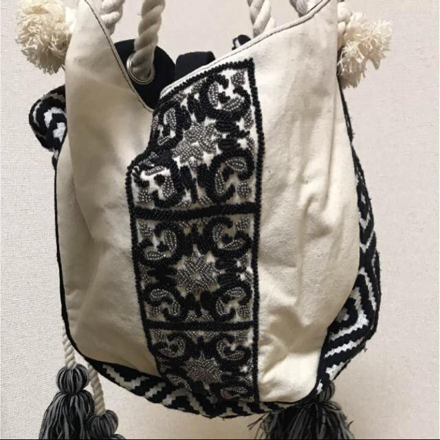 ROSE BUD(ローズバッド)のローズバッド  ビーズ刺繍バッグ レディースのバッグ(ハンドバッグ)の商品写真