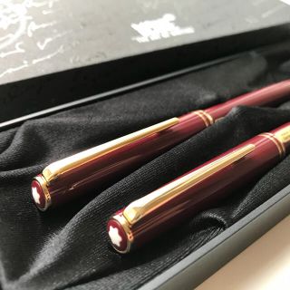 モンブラン(MONTBLANC)のモンブランボールペン&シャープペンシル2本セット 希少カラーのボルドーカラー(ペン/マーカー)