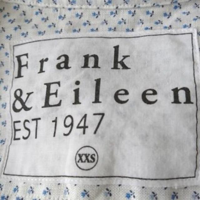 Frank&Eileen(フランクアンドアイリーン)のFrank&Eileen フランク＆アイリーン 白シャツ 青花柄ドット柄 XXS レディースのトップス(シャツ/ブラウス(長袖/七分))の商品写真