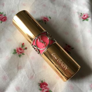 イヴサンローランボーテ(Yves Saint Laurent Beaute)のYSL ノエル限定 ヴォリュプテシャイン66(口紅)