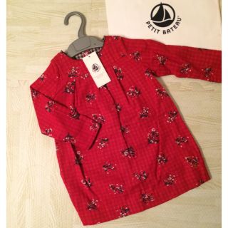 プチバトー(PETIT BATEAU)の【新品】プチバトー♡ チュビックフラワープリント切り替えワンピース 36m (ワンピース)