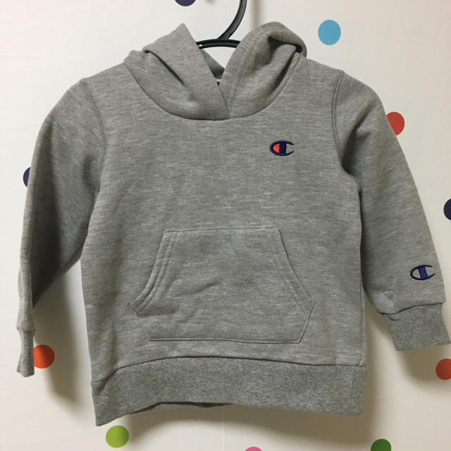 Champion(チャンピオン)の人気！ チャンピオンパーカー キッズ/ベビー/マタニティのキッズ服男の子用(90cm~)(ジャケット/上着)の商品写真