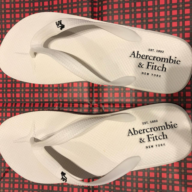 Abercrombie&Fitch(アバクロンビーアンドフィッチ)のアバクロ ビーチサンダル 白 メンズの靴/シューズ(サンダル)の商品写真