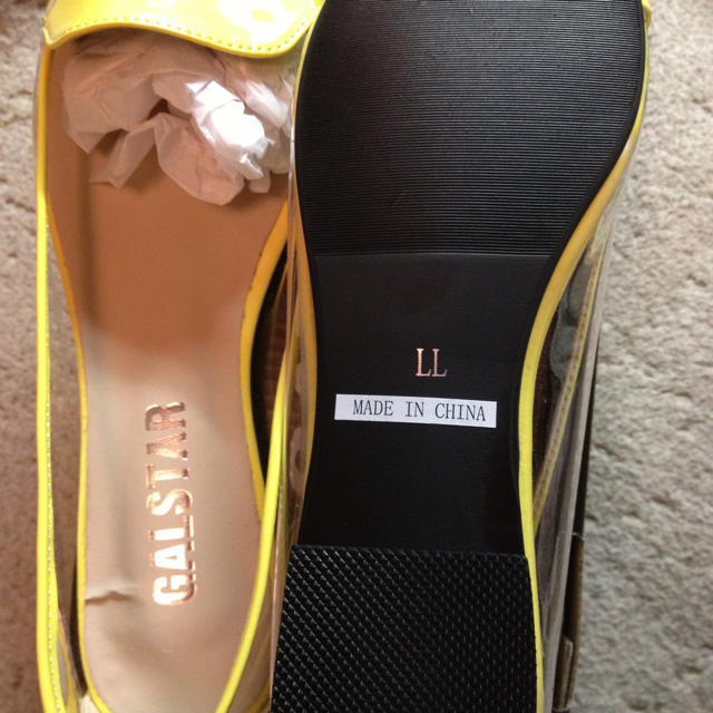 ミルキーイエロークリアパンプス レディースの靴/シューズ(ハイヒール/パンプス)の商品写真