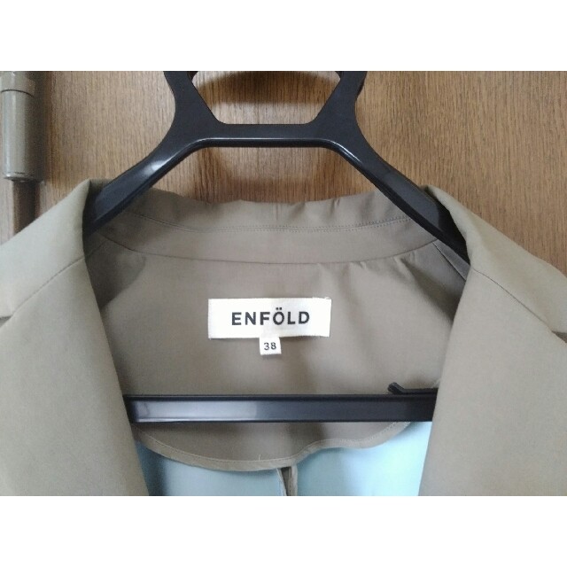 ENFOLD(エンフォルド)のエンフォルドENFOLD ボンディングボックスコート　ベージュ　カーキ レディースのジャケット/アウター(ロングコート)の商品写真
