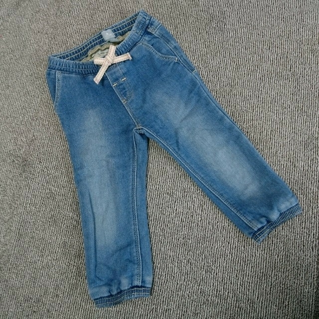 babyGAP(ベビーギャップ)のGAPジョガーパンツ90 キッズ/ベビー/マタニティのキッズ服女の子用(90cm~)(パンツ/スパッツ)の商品写真