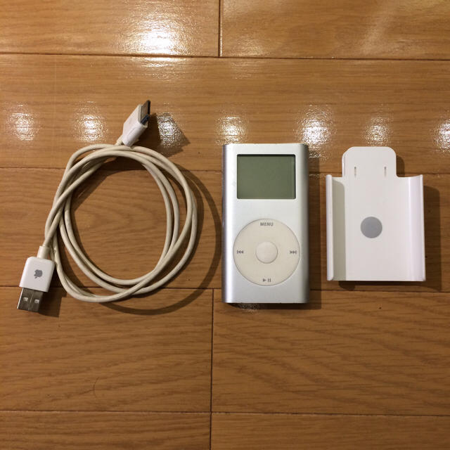 Apple(アップル)のiPod mini (第2世代) スマホ/家電/カメラのオーディオ機器(ポータブルプレーヤー)の商品写真