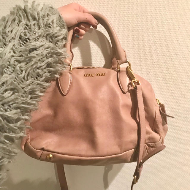 miumiu ショルダーバッグバッグ