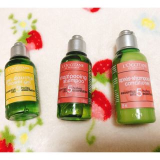 ロクシタン(L'OCCITANE)のYRK様専用◇ロクシタン3本 +ハンドクリーム2本(サンプル/トライアルキット)