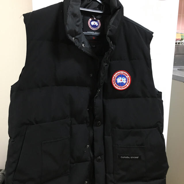 CANADA GOOSE(カナダグース)のなるほ様専用 メンズのジャケット/アウター(ダウンベスト)の商品写真