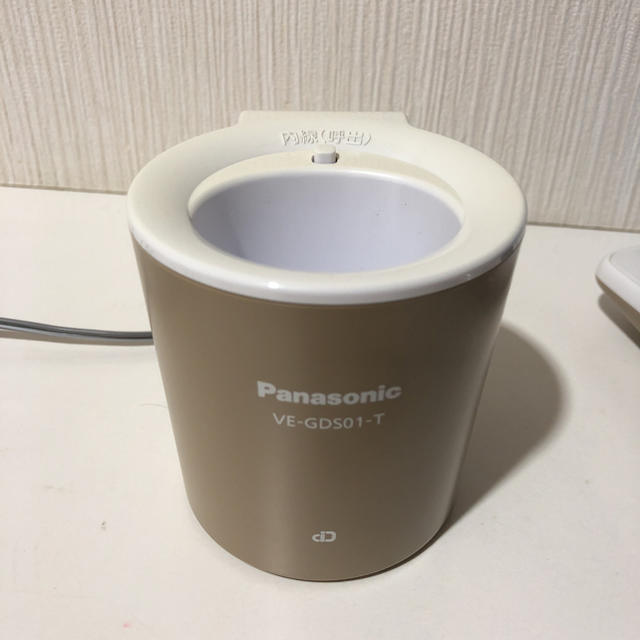 Panasonic(パナソニック)のコードレス電話機 スマホ/家電/カメラのスマートフォン/携帯電話(携帯電話本体)の商品写真