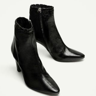 ザラ(ZARA)の新品 ZARA レザーブーツ 38(ブーツ)