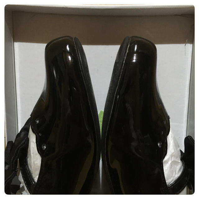 夢展望(ユメテンボウ)のトリプルリボンエナメルパンプス レディースの靴/シューズ(ハイヒール/パンプス)の商品写真