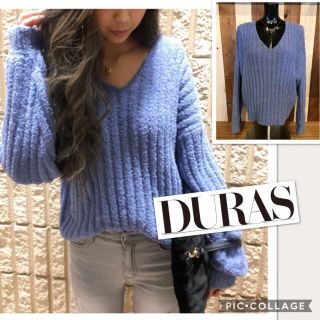 デュラス(DURAS)のDURAS袖ボリュームVネックニット♡新品✨タグ付(ニット/セーター)