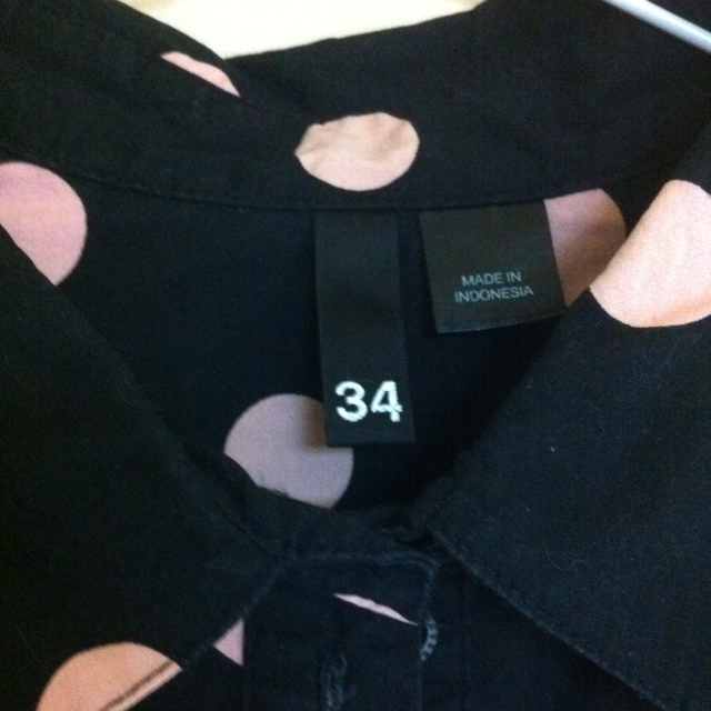 H&M(エイチアンドエム)のH&M ドットシャツ レディースのトップス(シャツ/ブラウス(長袖/七分))の商品写真