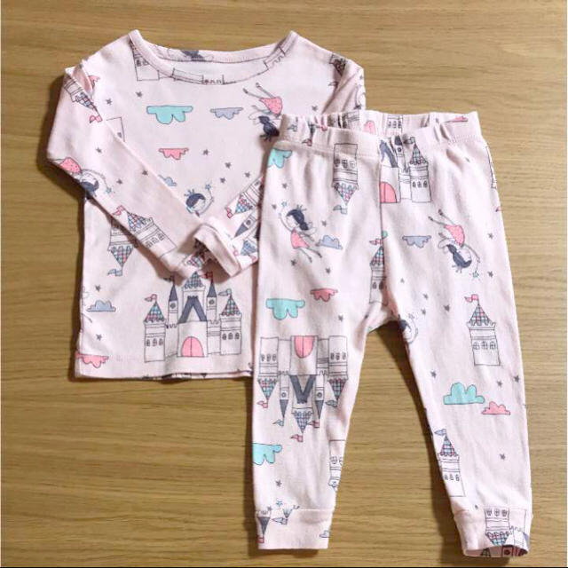 babyGAP(ベビーギャップ)のbabyGAP パジャマ 80 ピンク ベビー キッズ/ベビー/マタニティのベビー服(~85cm)(パジャマ)の商品写真