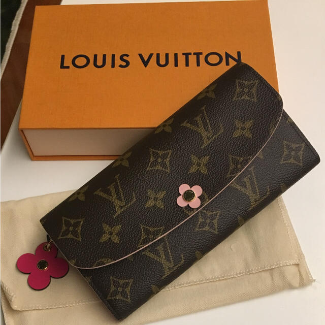 注文割引 - VUITTON LOUIS 新品ルイヴィトン ミュウミュウ フラワー検