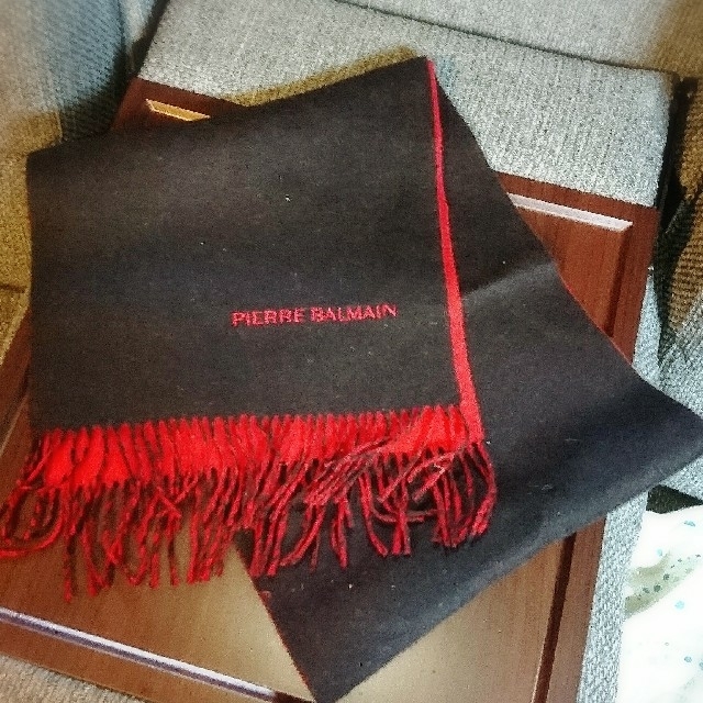 メンズマフラー 赤×黒 pierre balmain ピエールバルマン | フリマアプリ ラクマ
