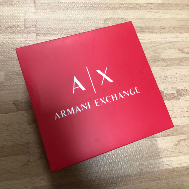 ARMANI EXCHANGE(アルマーニエクスチェンジ)のヘッドフォン スマホ/家電/カメラのオーディオ機器(ヘッドフォン/イヤフォン)の商品写真