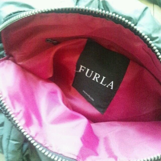 Furla(フルラ)の正規品  フルラ☆ふわふわナイロンバッグ レディースのバッグ(ハンドバッグ)の商品写真