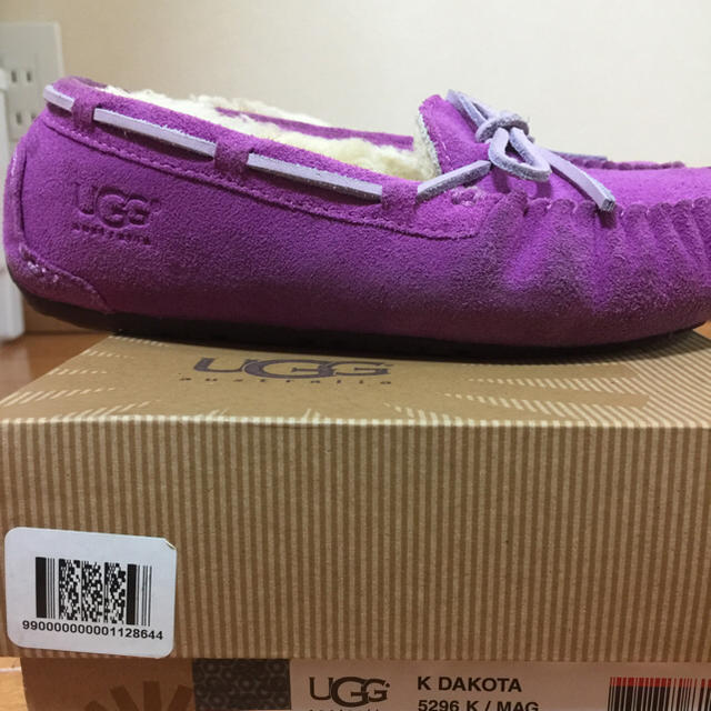 UGG(アグ)の三匹のお猿様専用‼︎UGG kids20センチ キッズ/ベビー/マタニティのキッズ靴/シューズ(15cm~)(ブーツ)の商品写真