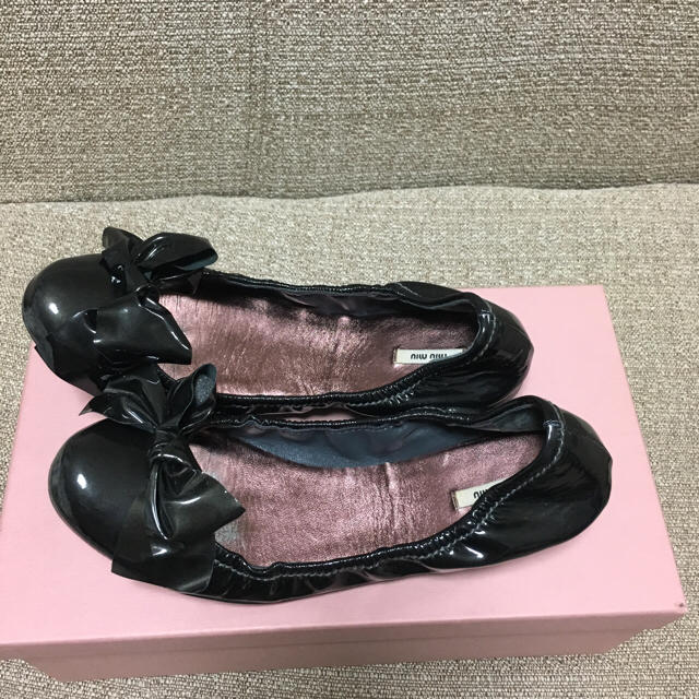 miu miu フラットシューズ