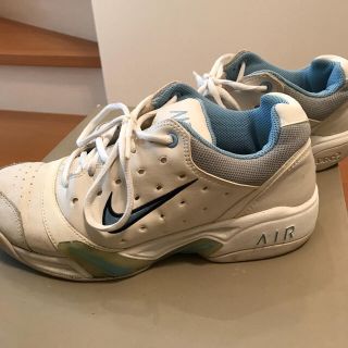 ナイキ(NIKE)のスニーカー(スニーカー)