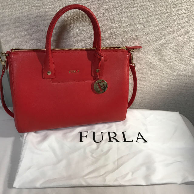 FURLA フルラ