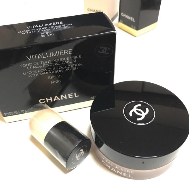 CHANEL(シャネル)のCHANEL ヴィタルミエール ルース パウダー ファンデーション  コスメ/美容のベースメイク/化粧品(ファンデーション)の商品写真