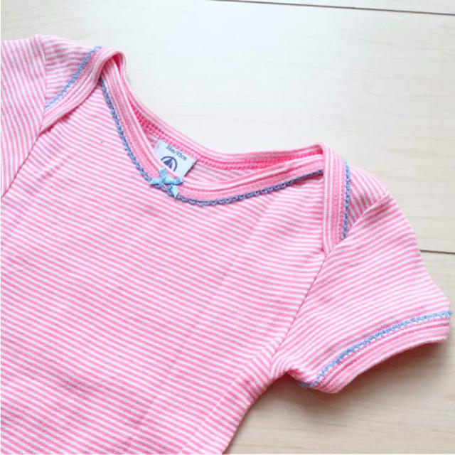 PETIT BATEAU(プチバトー)のPETIT BATEAU♡36m半袖ボディ ３枚セット キッズ/ベビー/マタニティのキッズ服女の子用(90cm~)(下着)の商品写真