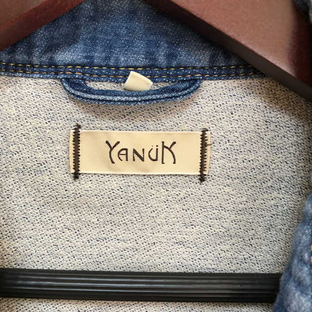 YANUK(ヤヌーク)のkate様 専用  美品♡ヤヌーク デニムシャツ レディースのジャケット/アウター(Gジャン/デニムジャケット)の商品写真