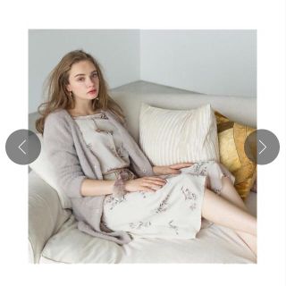 ジルスチュアート(JILLSTUART)の☆美品☆ジルスチュアート/オフショルブラウス×フレアパンツのセットアップ(シャツ/ブラウス(長袖/七分))