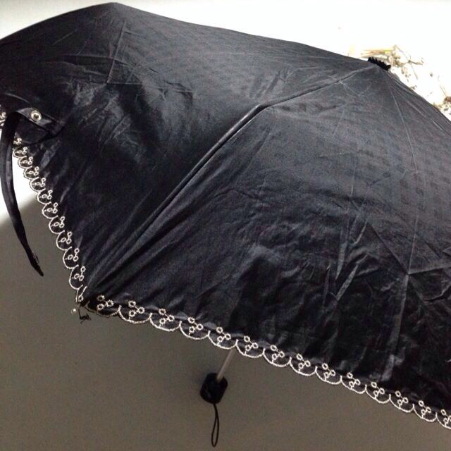 晴れ雨兼用♡折り畳み傘♡UVカット♡ レディースのファッション小物(傘)の商品写真