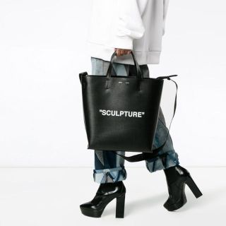 オフホワイト(OFF-WHITE)のOFF-ＷHITE SCULPTURE トートバッグ 新品正規品(その他)