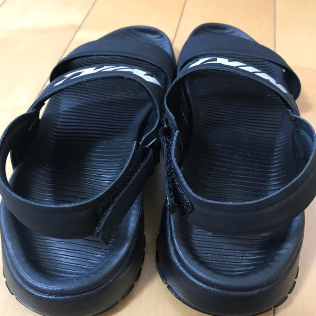 NIKE(ナイキ)のNIKE WMNS TANJUN SANDAL  レディースの靴/シューズ(サンダル)の商品写真