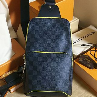 ルイヴィトン(LOUIS VUITTON)のルイヴィトン アヴェニュースリングバッグ(ショルダーバッグ)