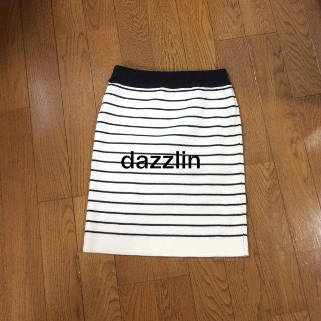 dazzlin(ダズリン)のdazzlin/ボーダータイトスカート レディースのスカート(ミニスカート)の商品写真