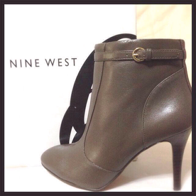 NINE WEST(ナインウエスト)のNINE WEST ショートブーツ 新品 レディースの靴/シューズ(ブーツ)の商品写真