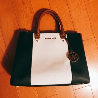 マイケルコース(Michael Kors)のマイケルコース(ハンドバッグ)