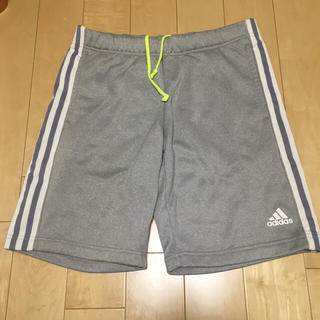 アディダス(adidas)のアディダス ハーフパンツ(ハーフパンツ)